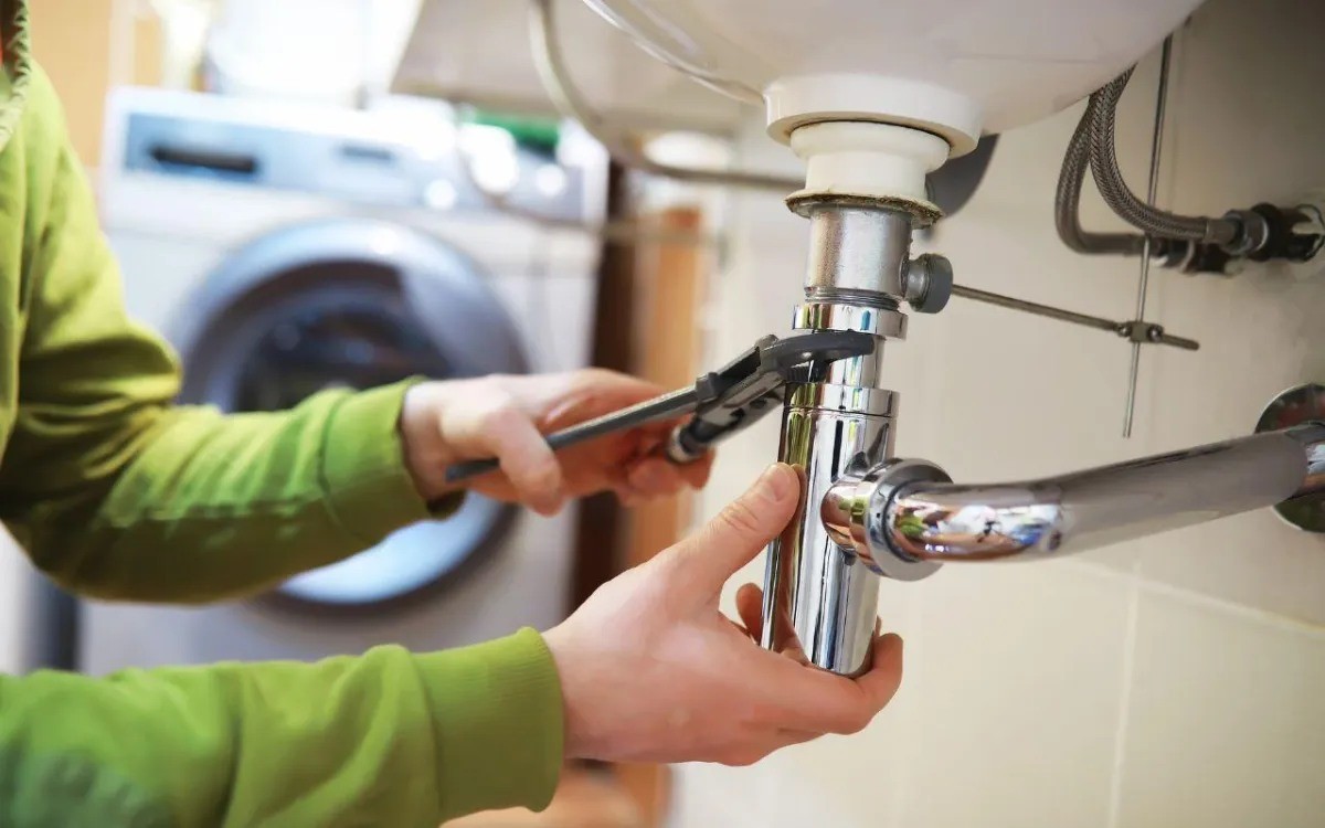 Industrial drain cleaning services